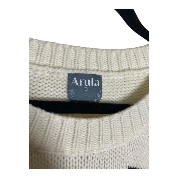 Arula Cream with Black Heart Sweater - Picture 2 of 5